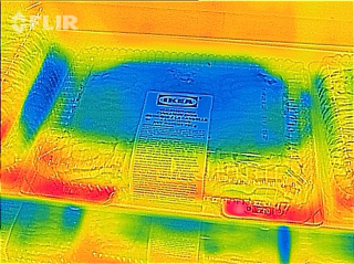 Illustration for article titled 16 Ways To Use FLIR's Incredibly Fun Predator-Vision iPhone Camera
